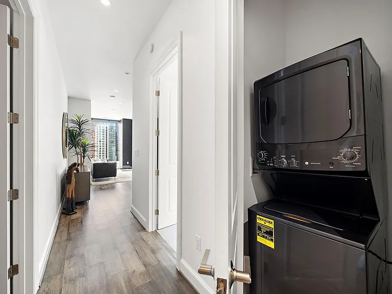 1211 Caroline St #1109 — Photo 17