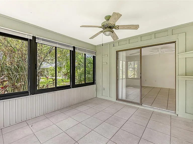 5010 Barrington Cir #2001 — Photo 38