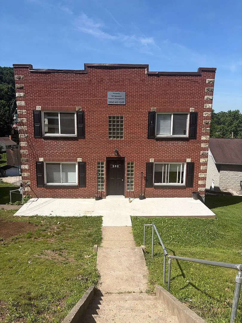 1 Bedroom 1 Bath Available in South Charleston — Photo 2