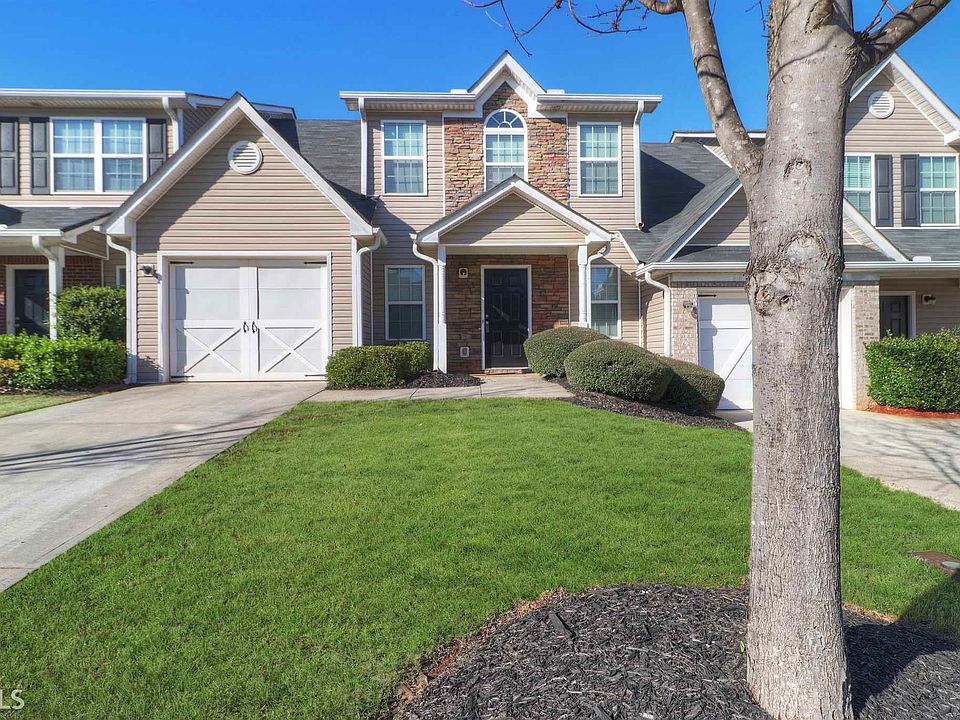 1st image of 4035 Village Run Dr