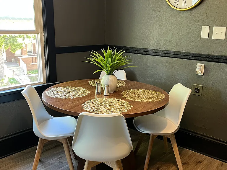 633 E Burleigh St #633 — Photo 9
