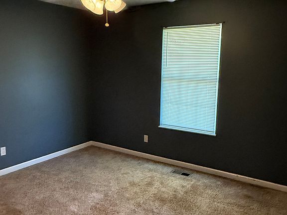 5th image of 831 Garner Hills Way