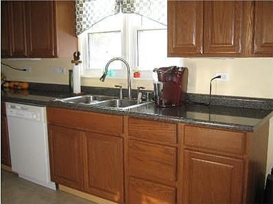 4th image of 1910 N Bonnie Brook Ln