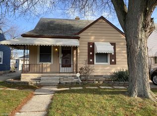 22812 Normandy Ave, Eastpointe, MI 48021