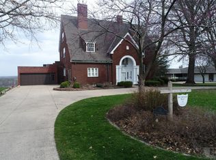 13 Cascade Ter, Burlington, IA 52601