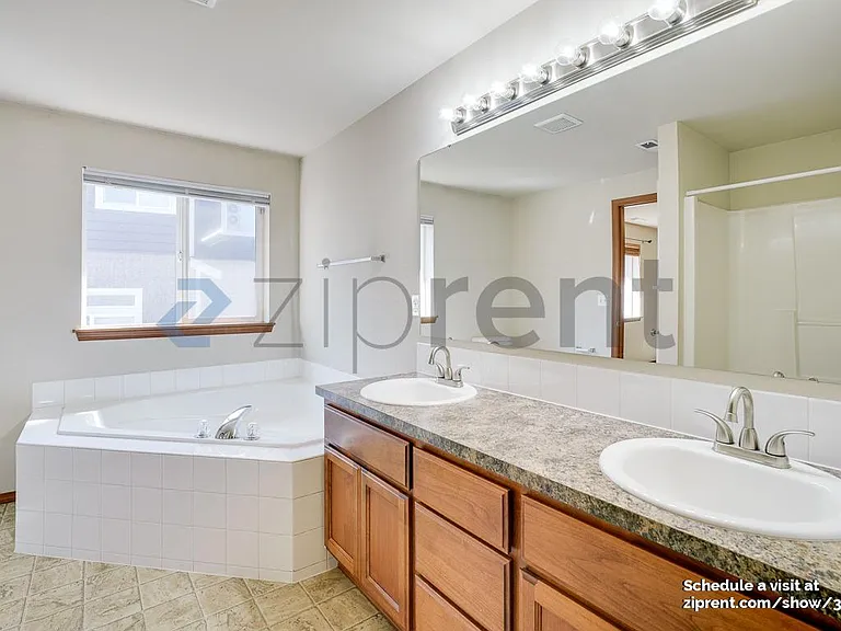 6106 Alexander Ave SE — Photo 20