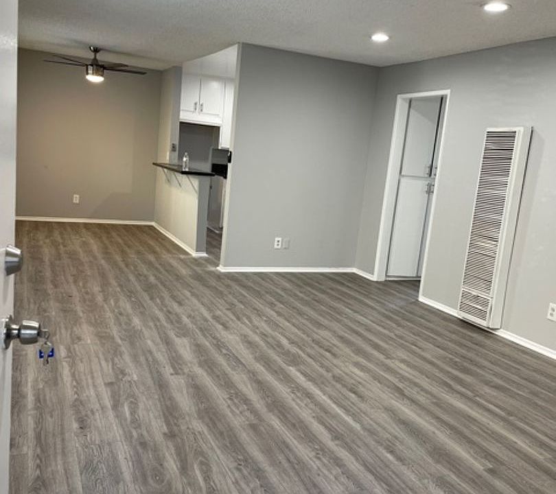1st image of 3328 Helms Ave APT 2