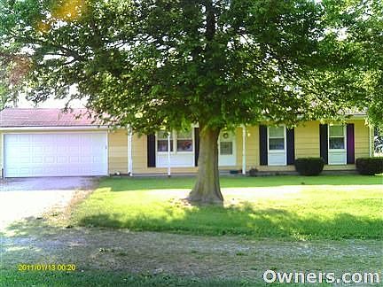 One owner family home on 1.1 acres