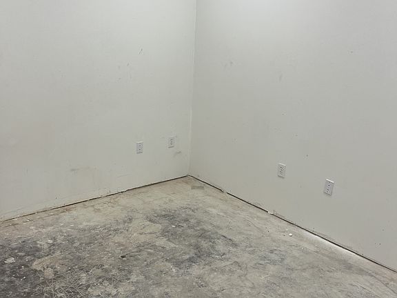 2nd image of 227 N Magnolia Ave #102
