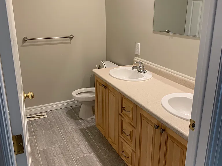 17B Chandler Ct — Photo 4