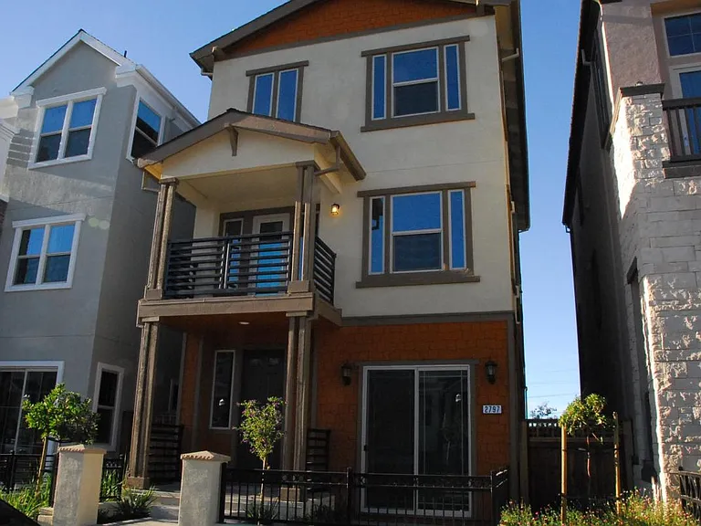 2797 Patcham Cmn — Photo 2