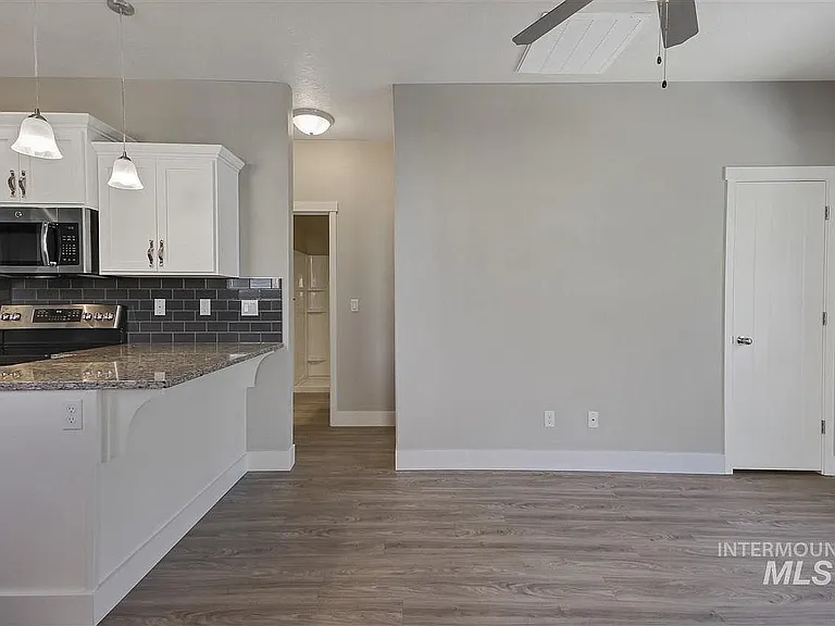 4335 Adams St — Photo 7