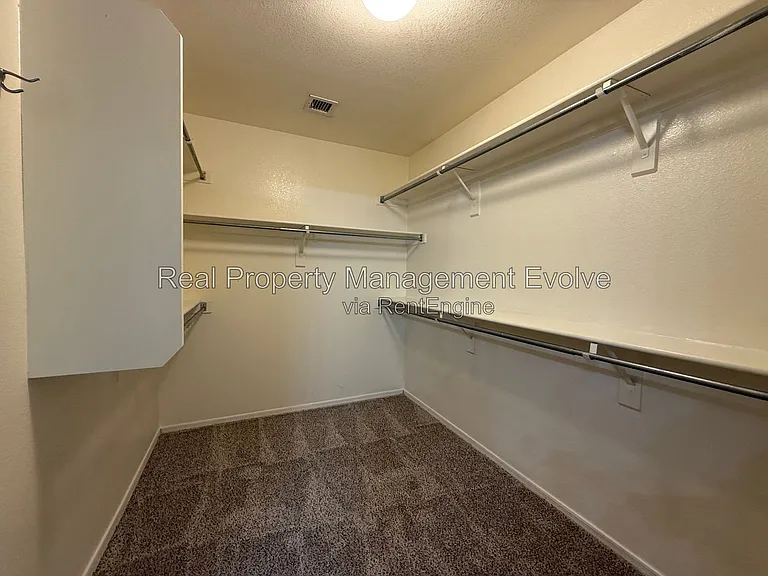 1021 W Park Ave — Photo 19