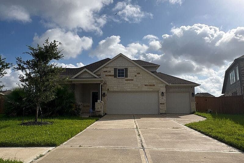 1st image of 1621 Black Oak Dr