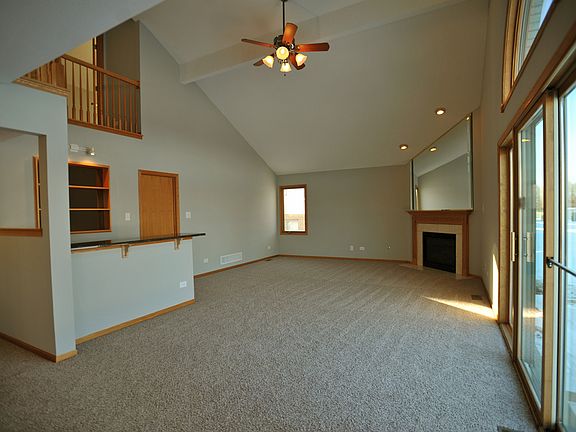 4th image of 130 Maryview Pkwy