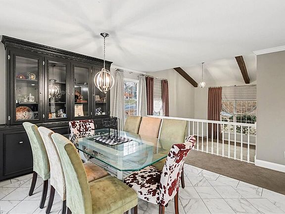 5th image of 2651 Wallingford Rd