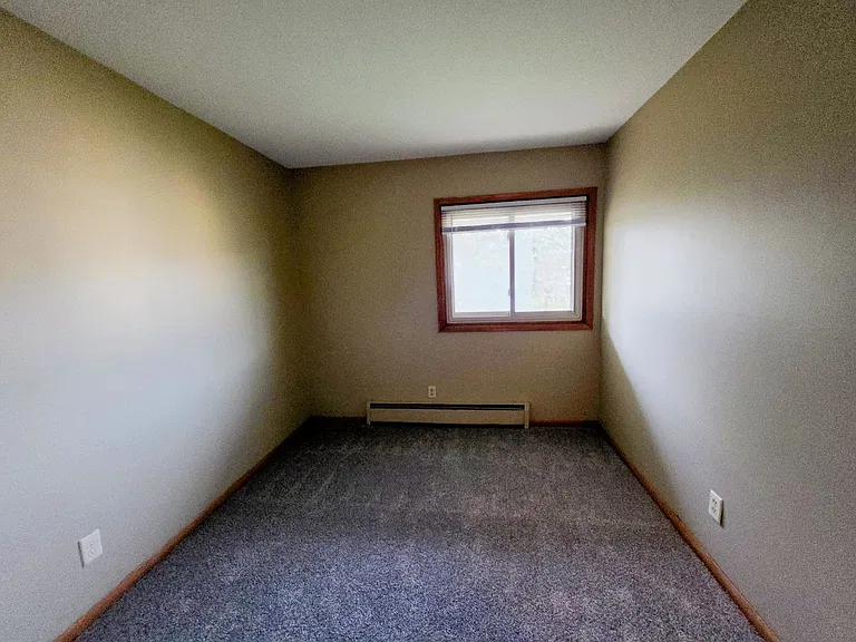 7700 Bloomington Ave South — Photo 29