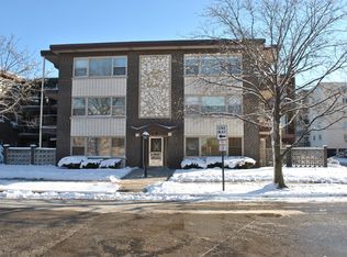 3001 Paris Ave APT 205, River Grove, IL