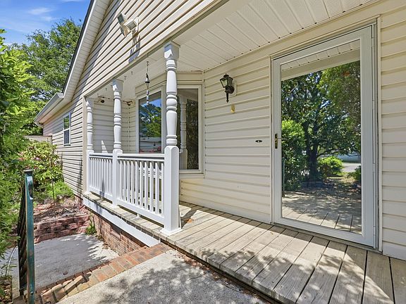 2nd image of 613 Reef Ct.