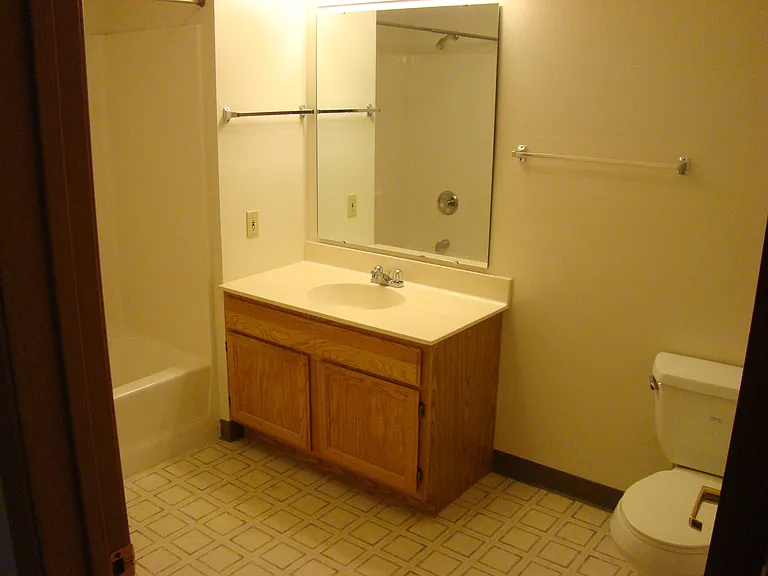120 NW 5th St #203 — Photo 9