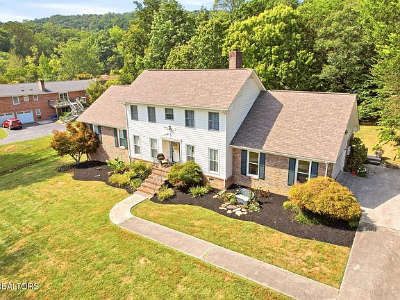 2nd image of 103 Baker Ln