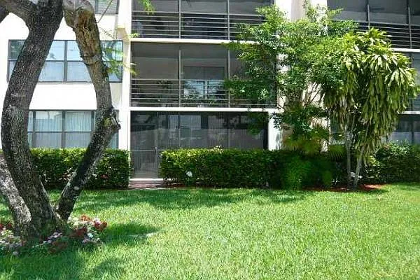 3 bed, 1380 sqft, $3,000 — Photo 4