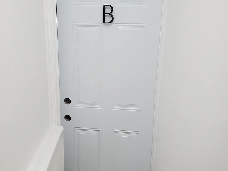 404 N Charlotte St #2 — Photo 11