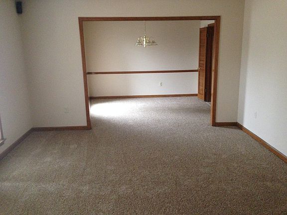 4th image of 6708 Boylston Dr