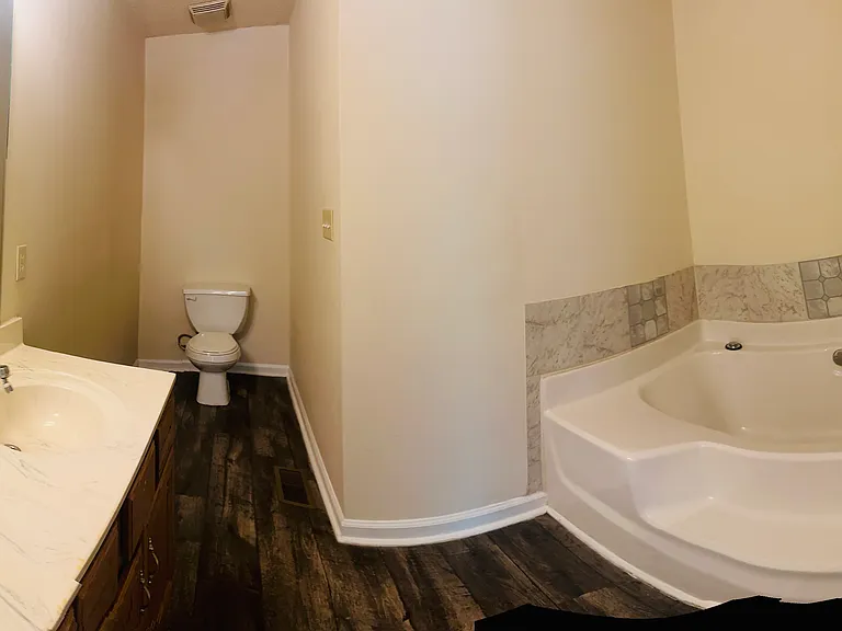 4105 Wooddale Ln — Photo 14
