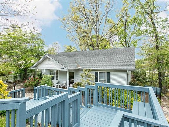 3rd image of 1002 Sylvan Blvd