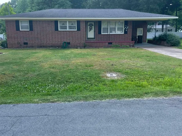 316 Sharon St, Scottsboro, AL 35768