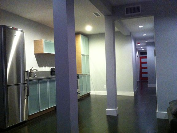 3rd image of 773A Pine St