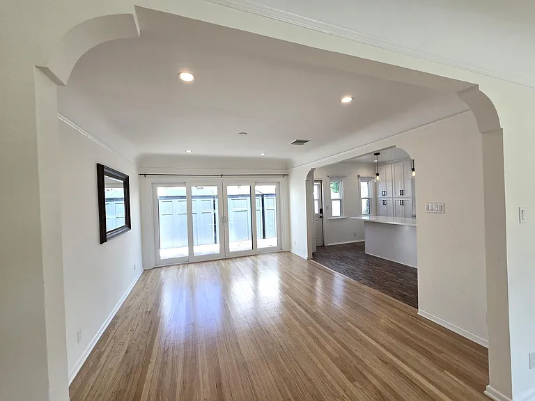 675 Arden Ave — Photo 8