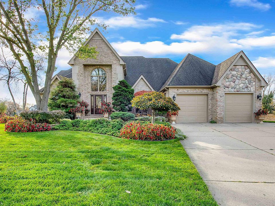 1st image of 46359 Hawkins Ct