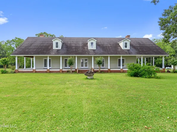 7191 Barton Agricola Rd, Lucedale, MS 39452