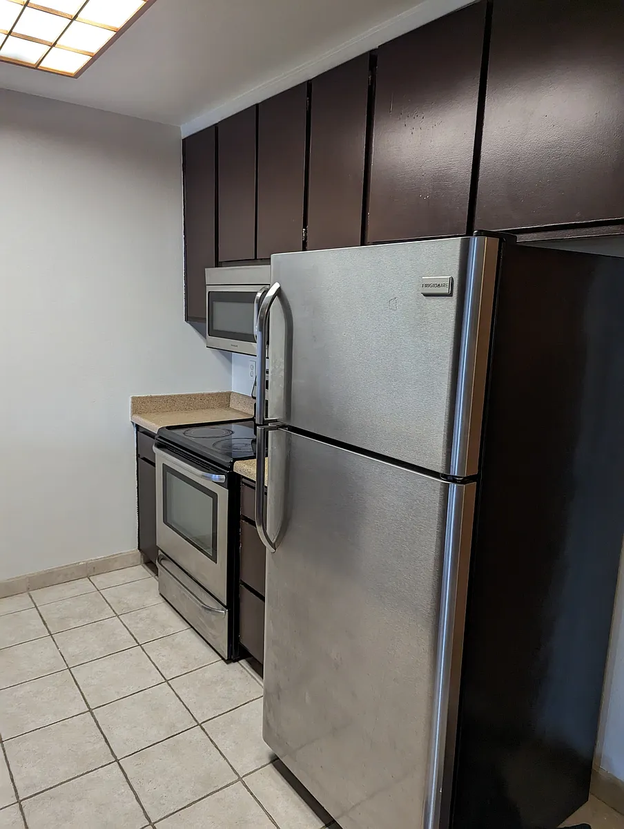 Building Photo - 8034 Linda Vista Rd #2R