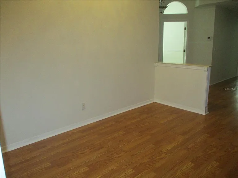 209 N Brockfield Dr — Photo 4