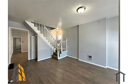 1806 N Longwood St Photo 1