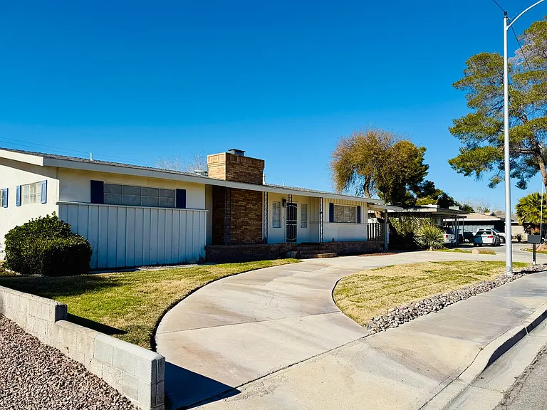1208 Buehler Dr — Photo 6