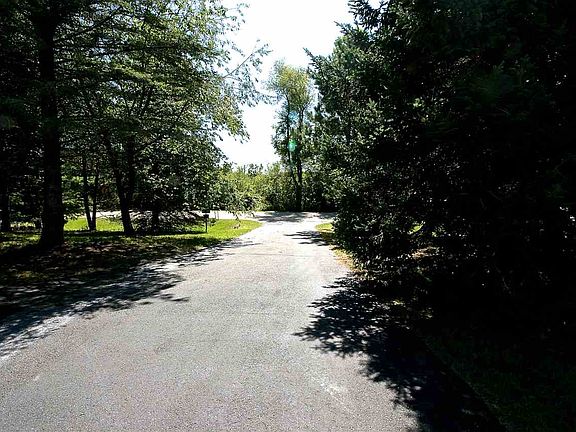 4th image of N107 E Cedar Springs Dr