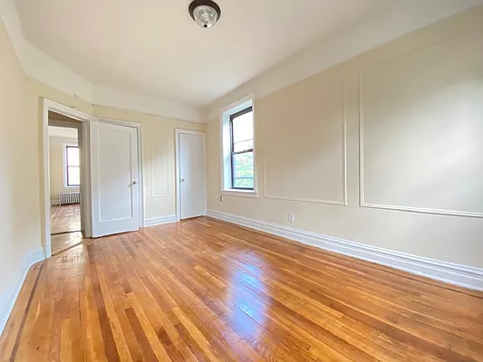 Rented by Queens Apartments Realty LLC | media 13