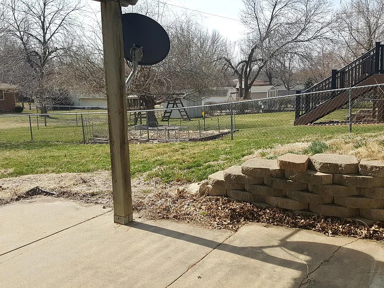 5909 Elkcrest Dr — Photo 21