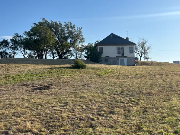10948 104th Rd, Dodge City, KS 67801