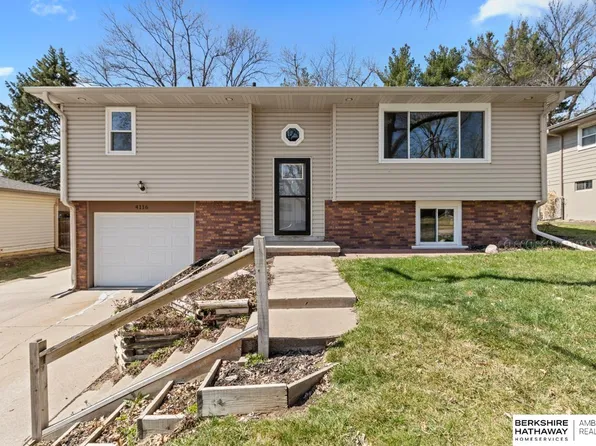 4116 N 93rd St, Omaha, NE 68134