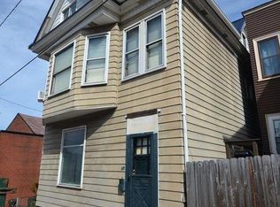 18 7th St #A, Wheeling, WV 26003
