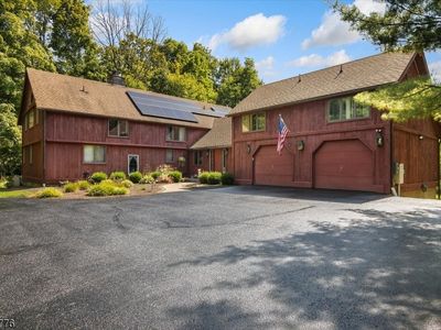 16 Margaret Rd, Oak Ridge, NJ, 07438