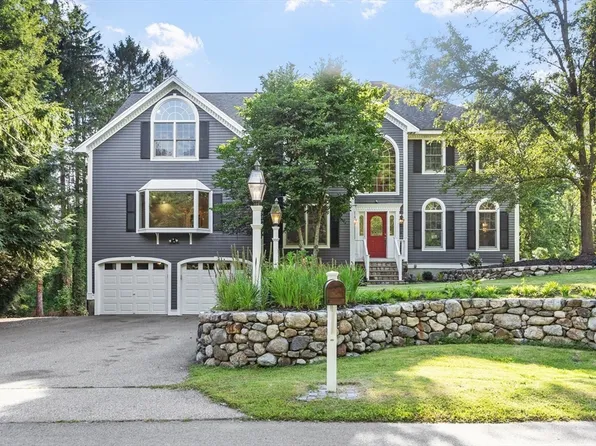 117 Hidden Rd, Andover, MA 01810