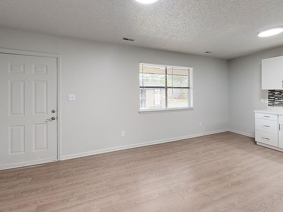 5th image of 3370 Frontgate Dr APT 3