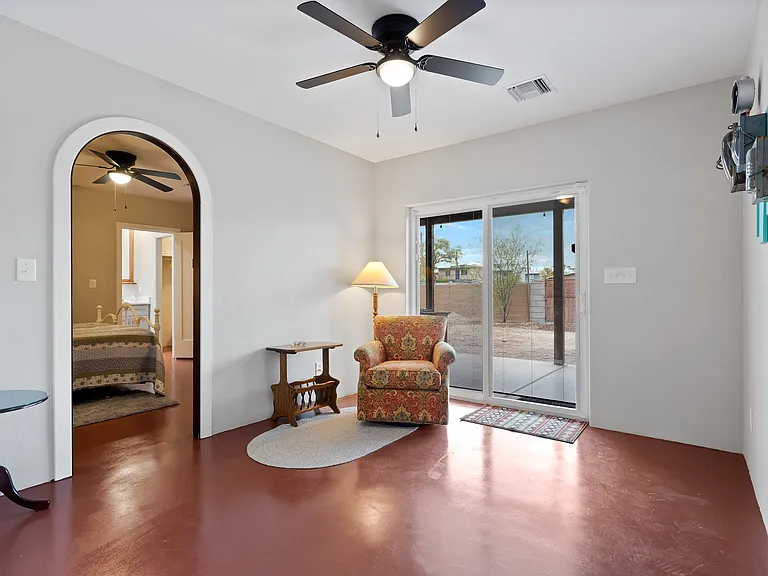 3816 E Lee St — Photo 9