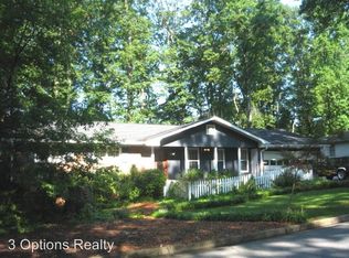 11210 Crosshaven Dr, Roswell, GA 30075